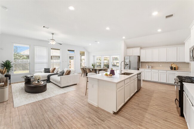 Primary Photo - 13018 Hydeland Dr