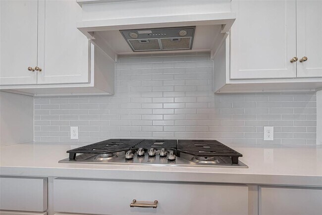 Building Photo - 11430 Bush Clover Dr