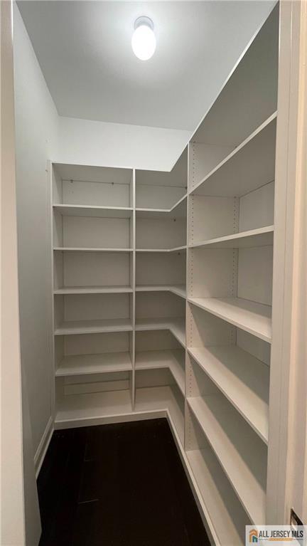 Building Photo - 30 Hamilton Dr