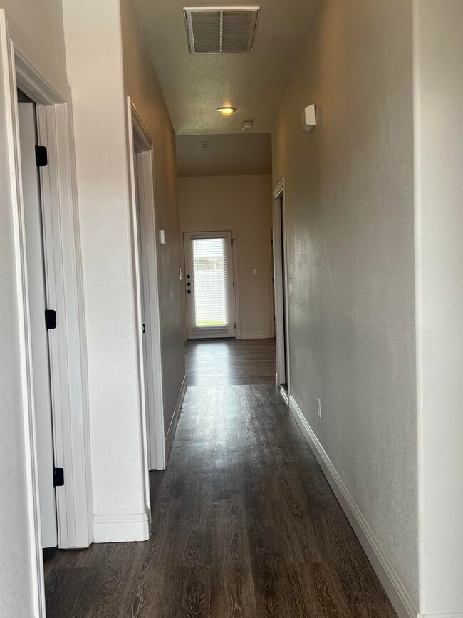 Building Photo - 2507 111th St