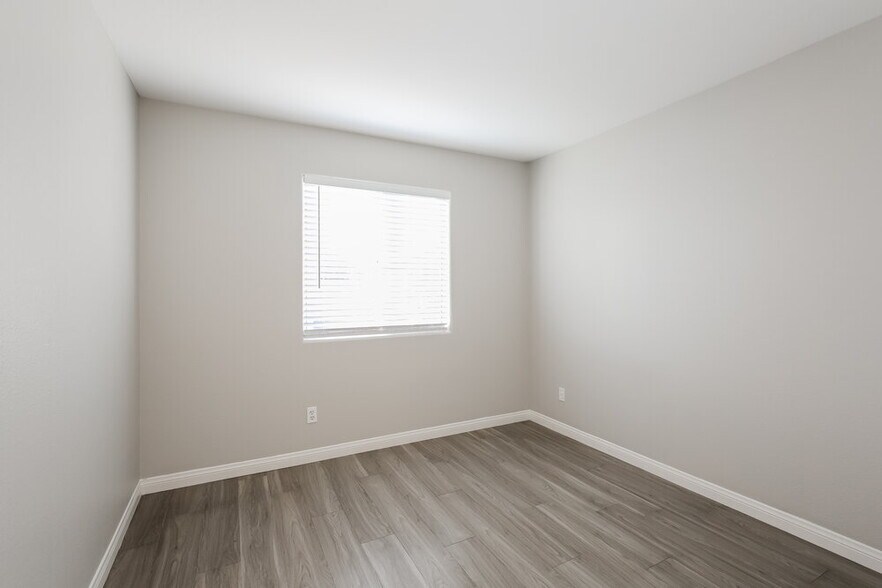 Building Photo - 5301 White Coyote Pl