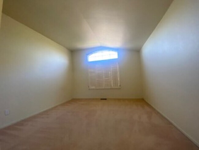 Building Photo - 293 Scotts Valley
