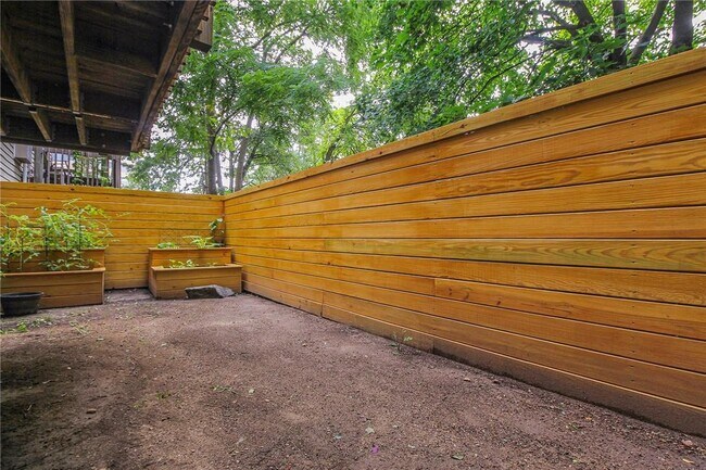Building Photo - 26 Hillside Terrace