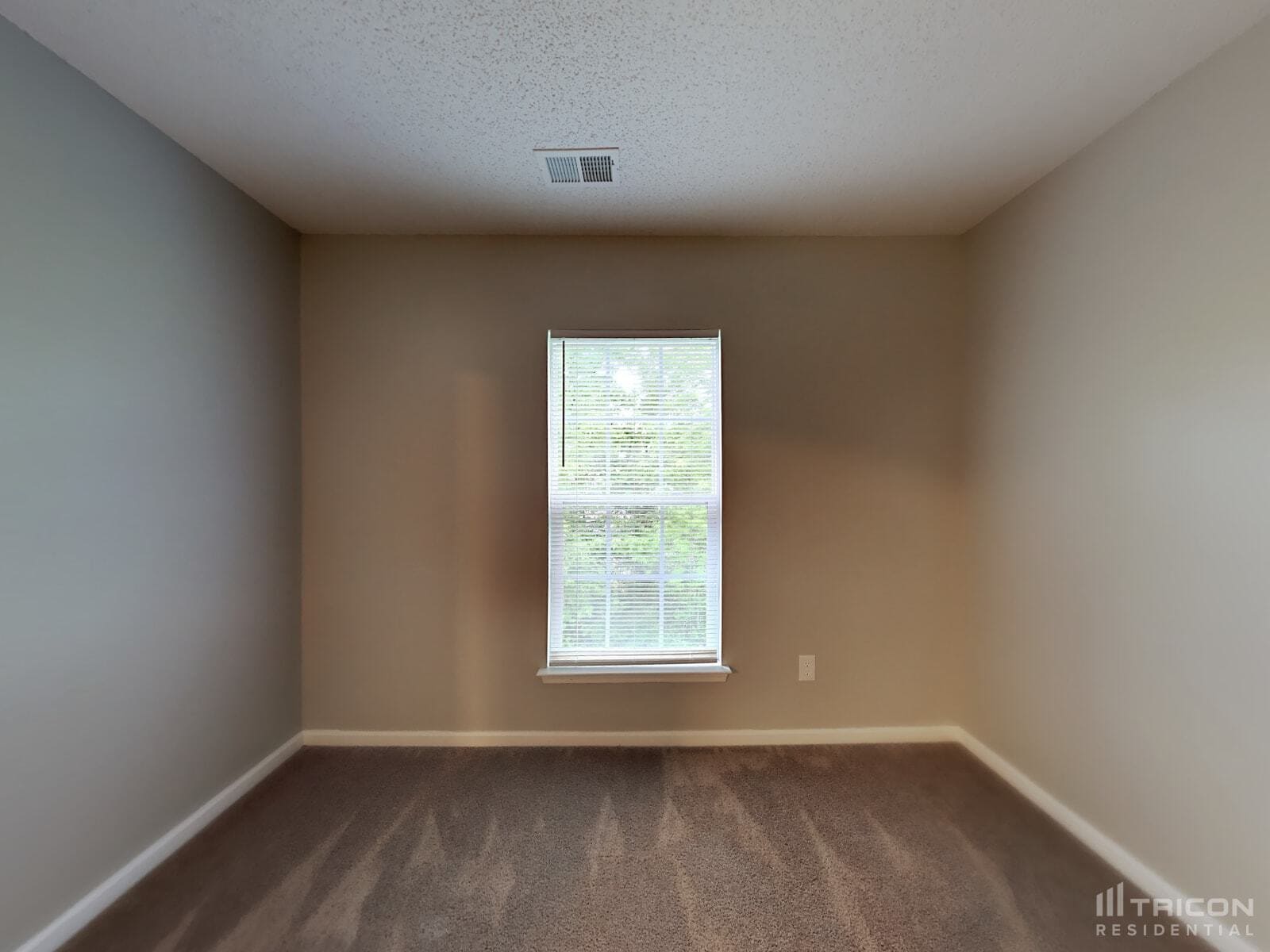 Building Photo - 6303 Pensfold Dr