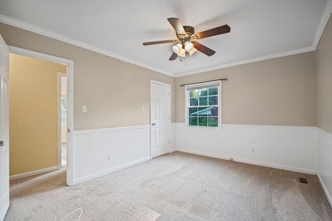 Building Photo - 948 Ficklen Rd