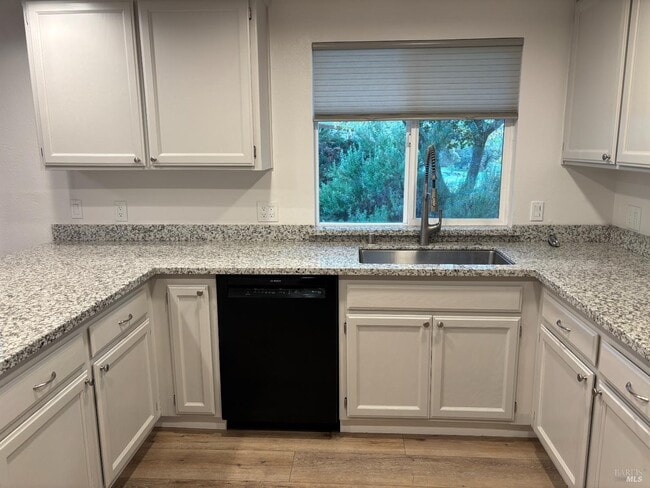 Building Photo - 1776 Meda Ave