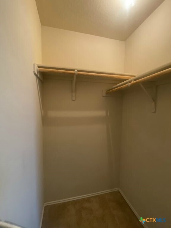 Building Photo - 7105 Golden Oak Ln