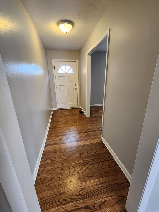 Building Photo - 7547 Decatur Dr