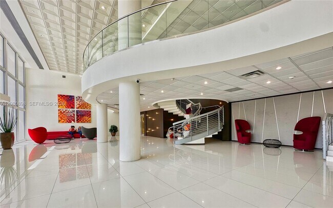 Building Photo - 5701 Collins Ave