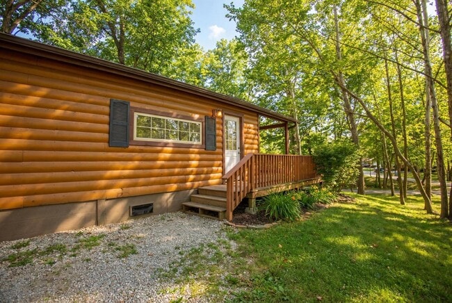 Building Photo - 343 Knob Hl Cir