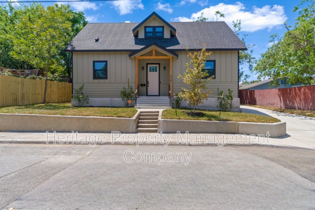 Primary Photo - 315 Tilden St