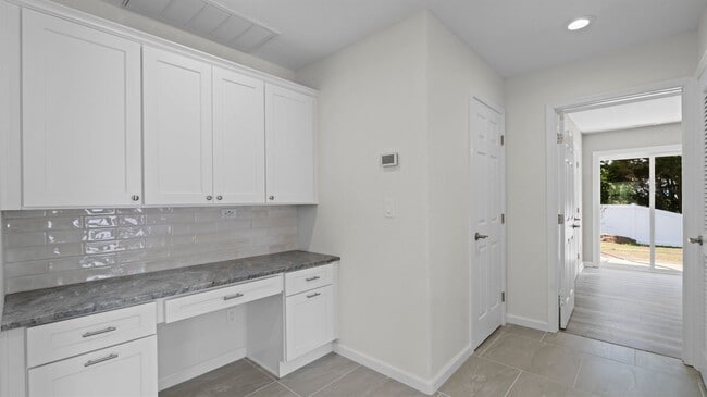 Building Photo - Dam Neck Estates Townhomes