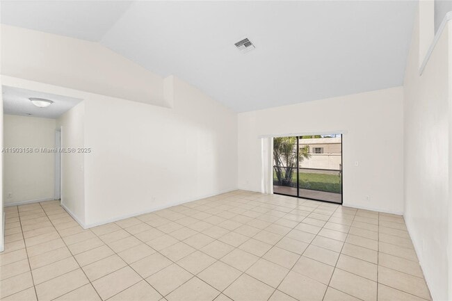 Building Photo - 9601 Dunhill Dr