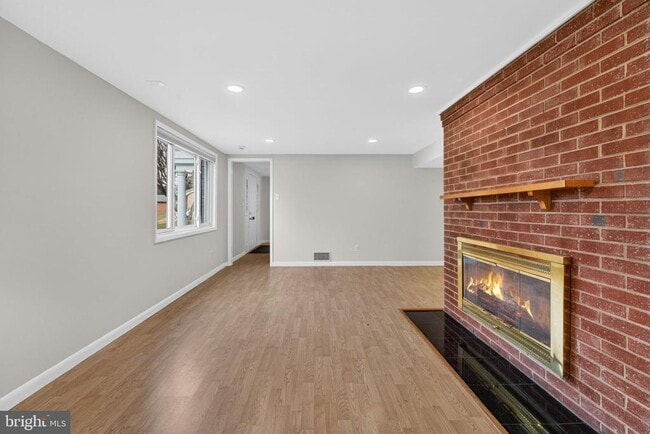 Building Photo - 7507 Murillo St