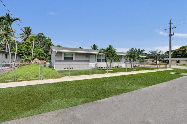 Building Photo - 5900 NW 19th St