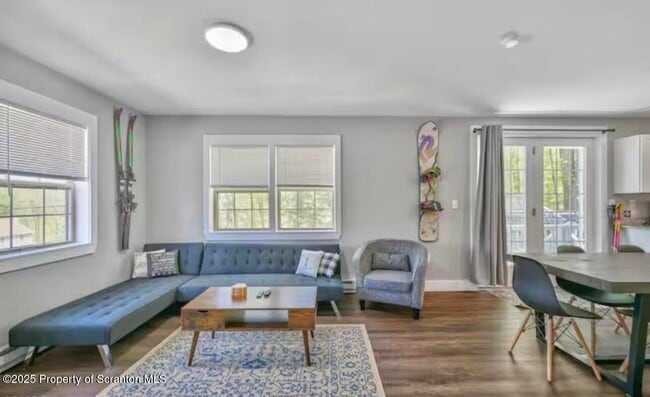 Building Photo - 4562 PA-374