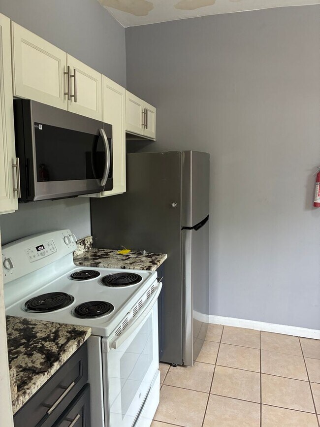 Building Photo - 3021 Ashlyn St