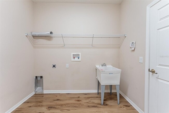 Building Photo - 13815 Artesa Bell Dr