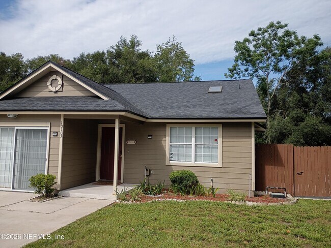 Building Photo - 10102 Geni Hill Cir S