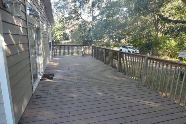 Building Photo - 30240 Lynne Dr