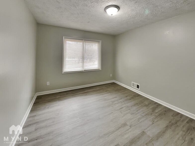 Building Photo - 7313 Penland Dr