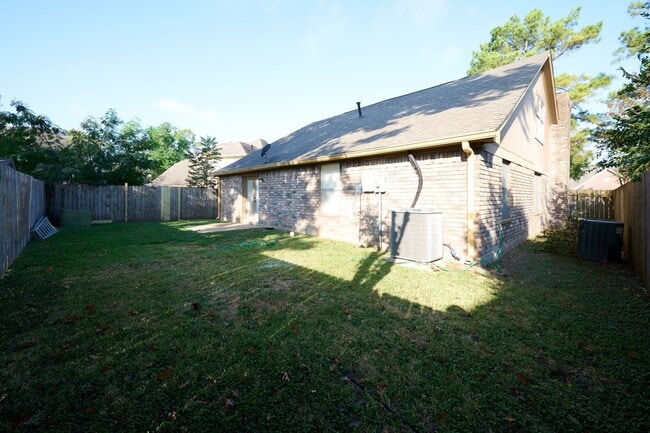 Building Photo - 5838 N Magazine Cir