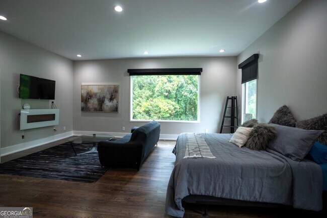 Building Photo - 1099 Vista Trail NE