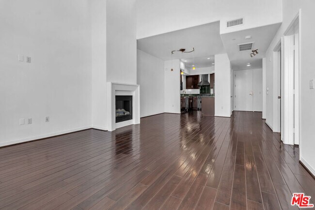 Building Photo - 4050 Glencoe Ave