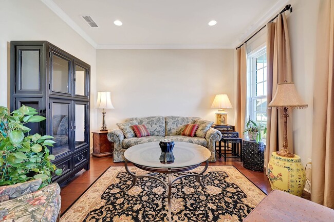 Building Photo - Sparkling clean 4 bedroom home in Spring H...