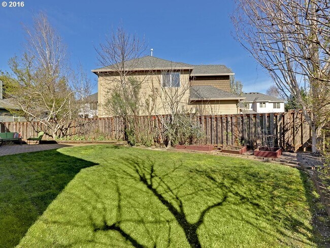 Building Photo - Beautiful Cedar Mill Craftsman on a Corner Lot with 4 Bedrooms + Den, Large Backyard, Solar & EV ...