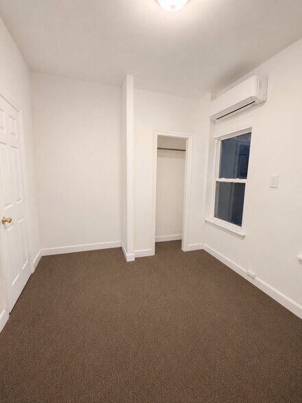 Building Photo - 837 Jennings St