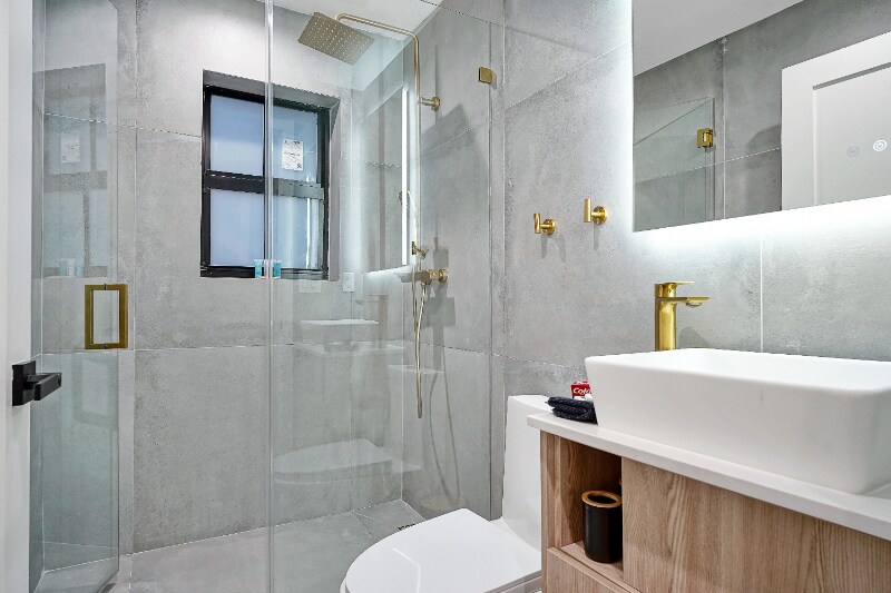 Building Photo - 1718 SW 11th St