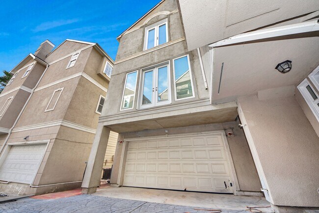 Building Photo - 2314 Dorrington St