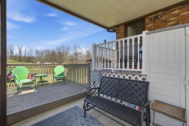 Building Photo - 392 Minga Rd