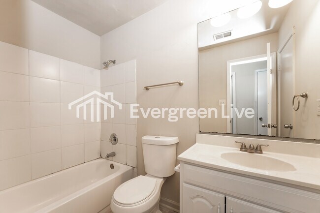 Building Photo - 5355 Bleckley Ct