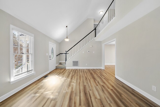 Building Photo - 8313 Bellingham Cir