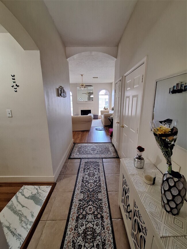 Building Photo - 20323 Concord Hill Dr