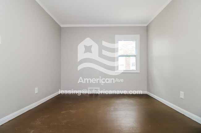 Building Photo - 5306 Chatsworth St