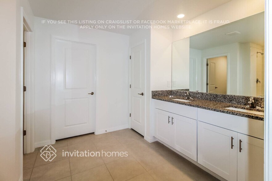 Building Photo - 11447 Lavender Loop