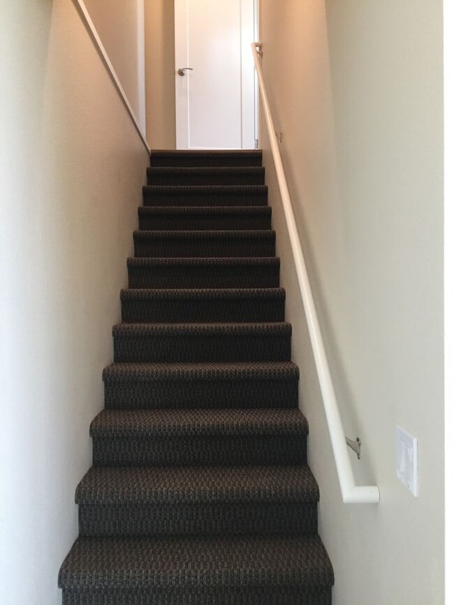 Building Photo - Modern 4-Bedroom Home with Panoramic Water & Mountain Views