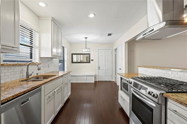 Building Photo - 6706 Kingsbury Dr