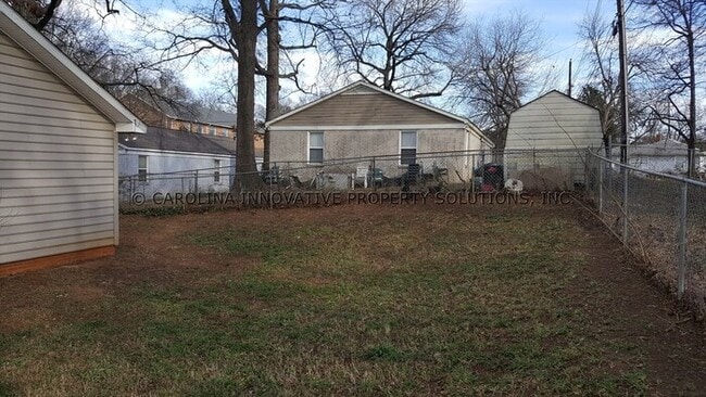 Building Photo - 1409 Tinnin Ave