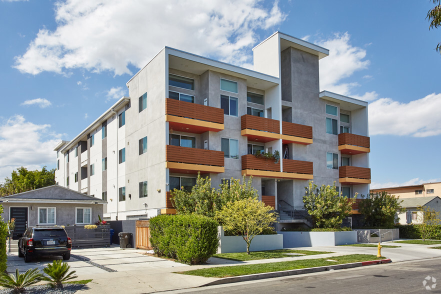 Primary Photo - Lido Apartments - 11755 Culver