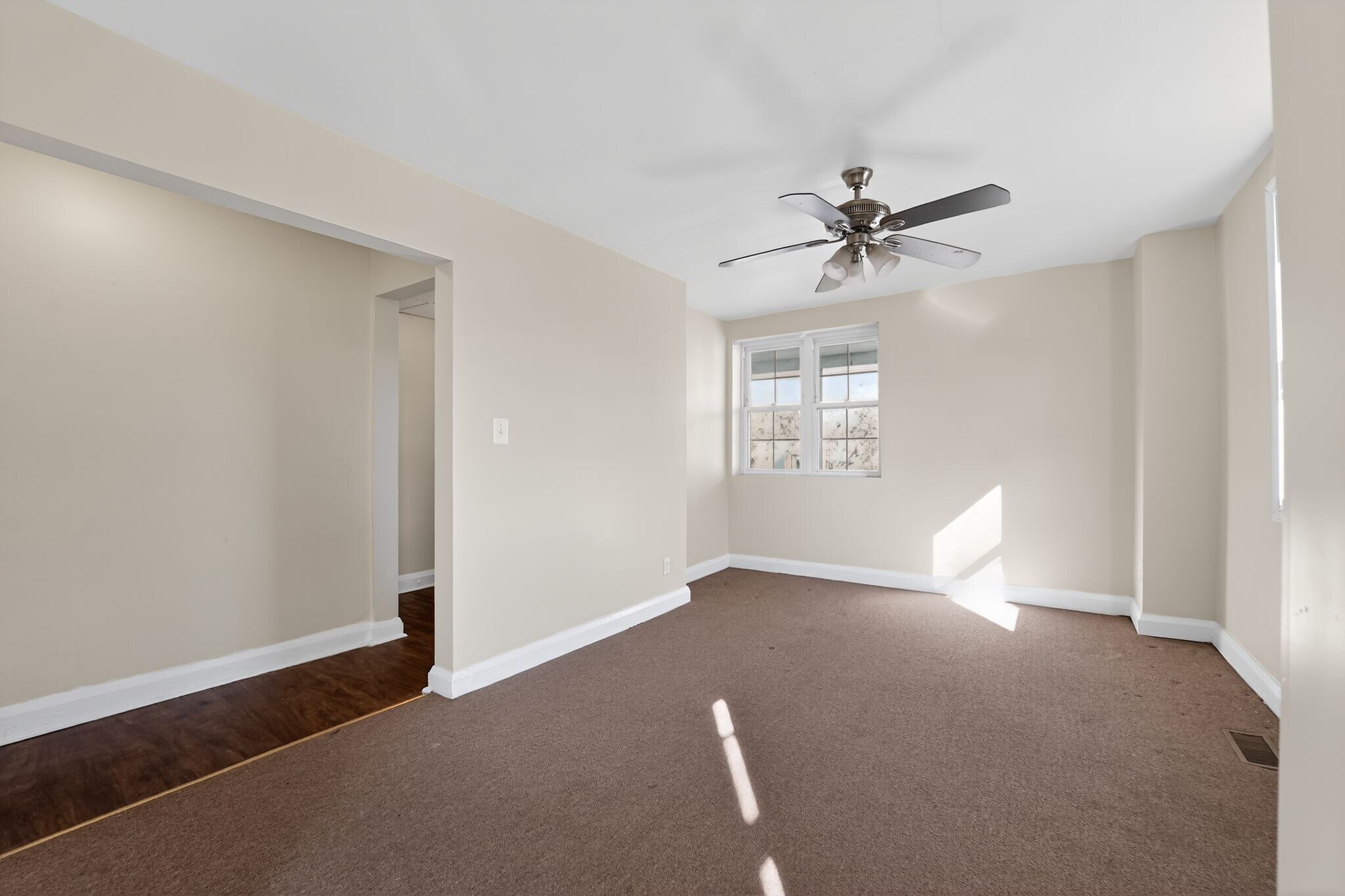 Building Photo - 3544 4th St