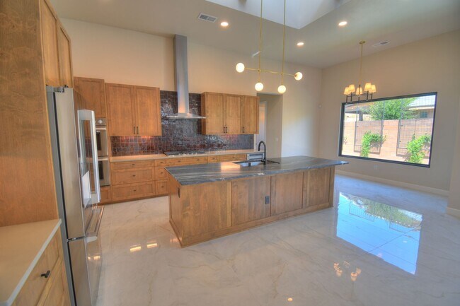 Building Photo - Brand New 3bd/2ba Available