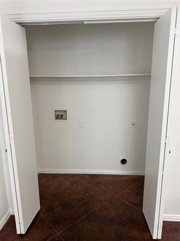 Building Photo - 521 Oakwood Ln