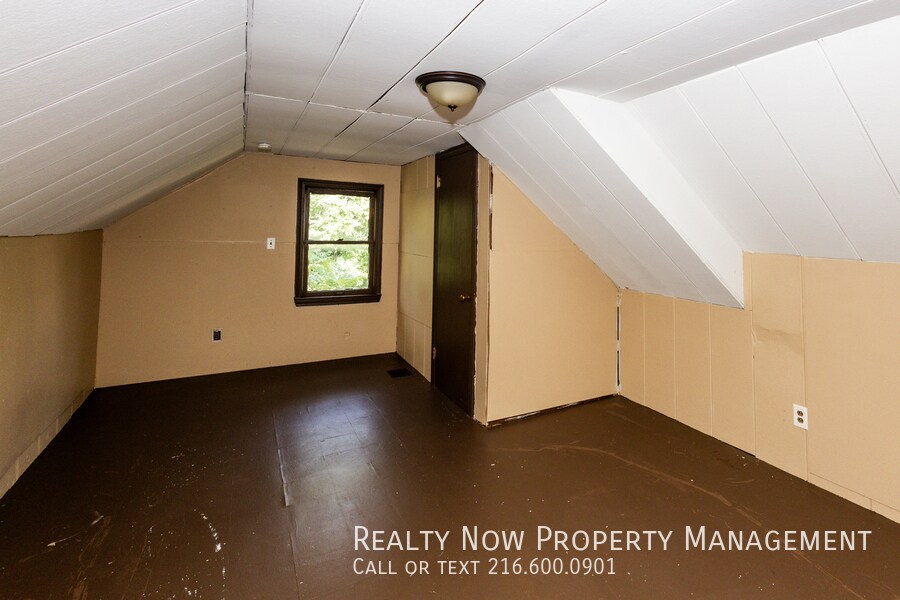 Building Photo - 1148 E 176th St