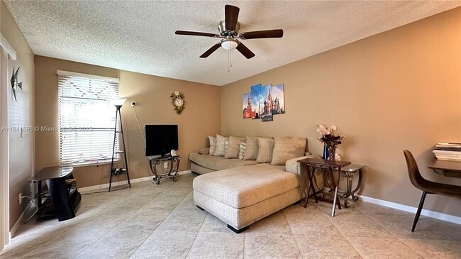 Building Photo - 4260 Village Dr