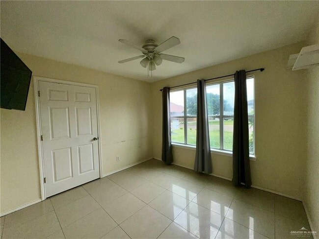 Building Photo - 4218 Vida Grande