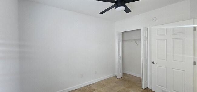 Building Photo - 13215 Villa Vista Dr